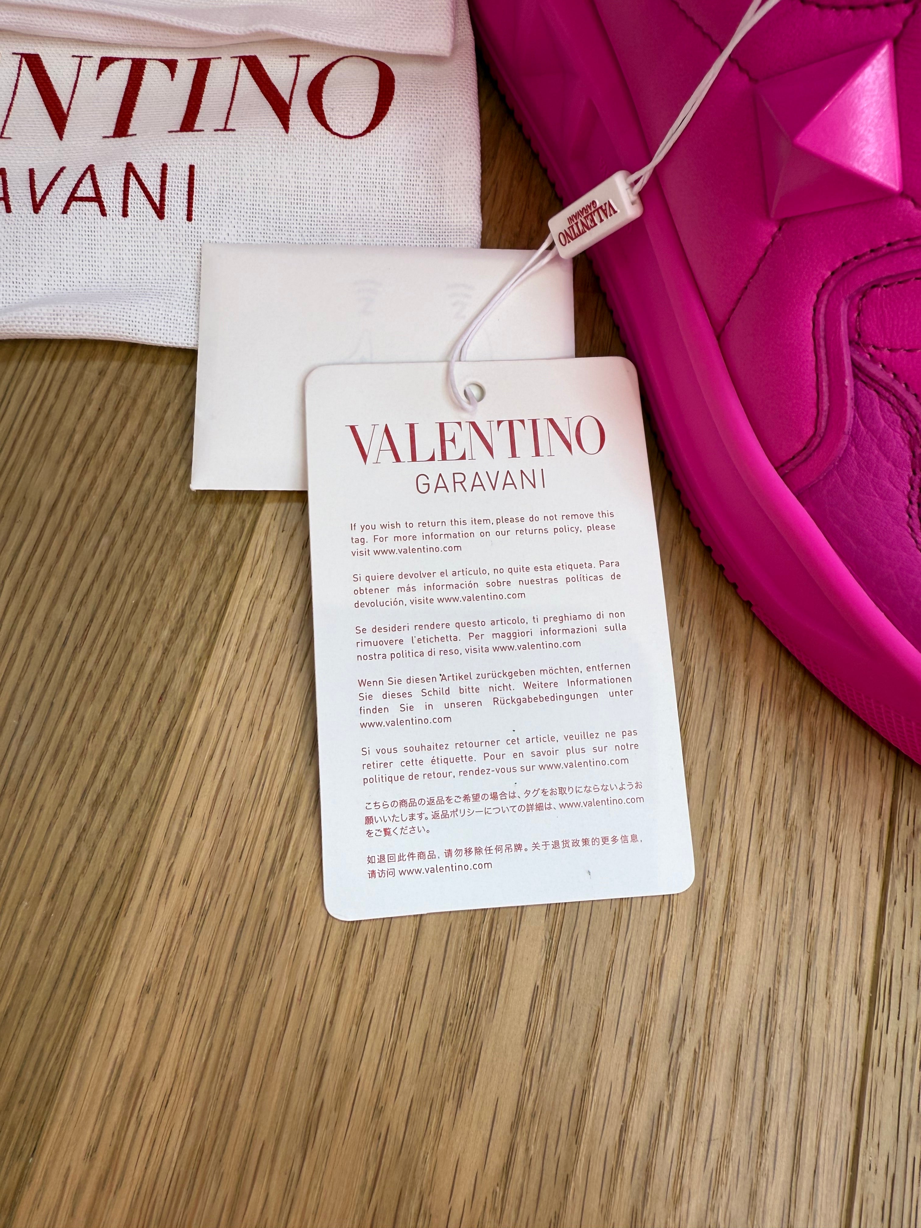 New Valentino Garavani One Stud XL Trainers in pink