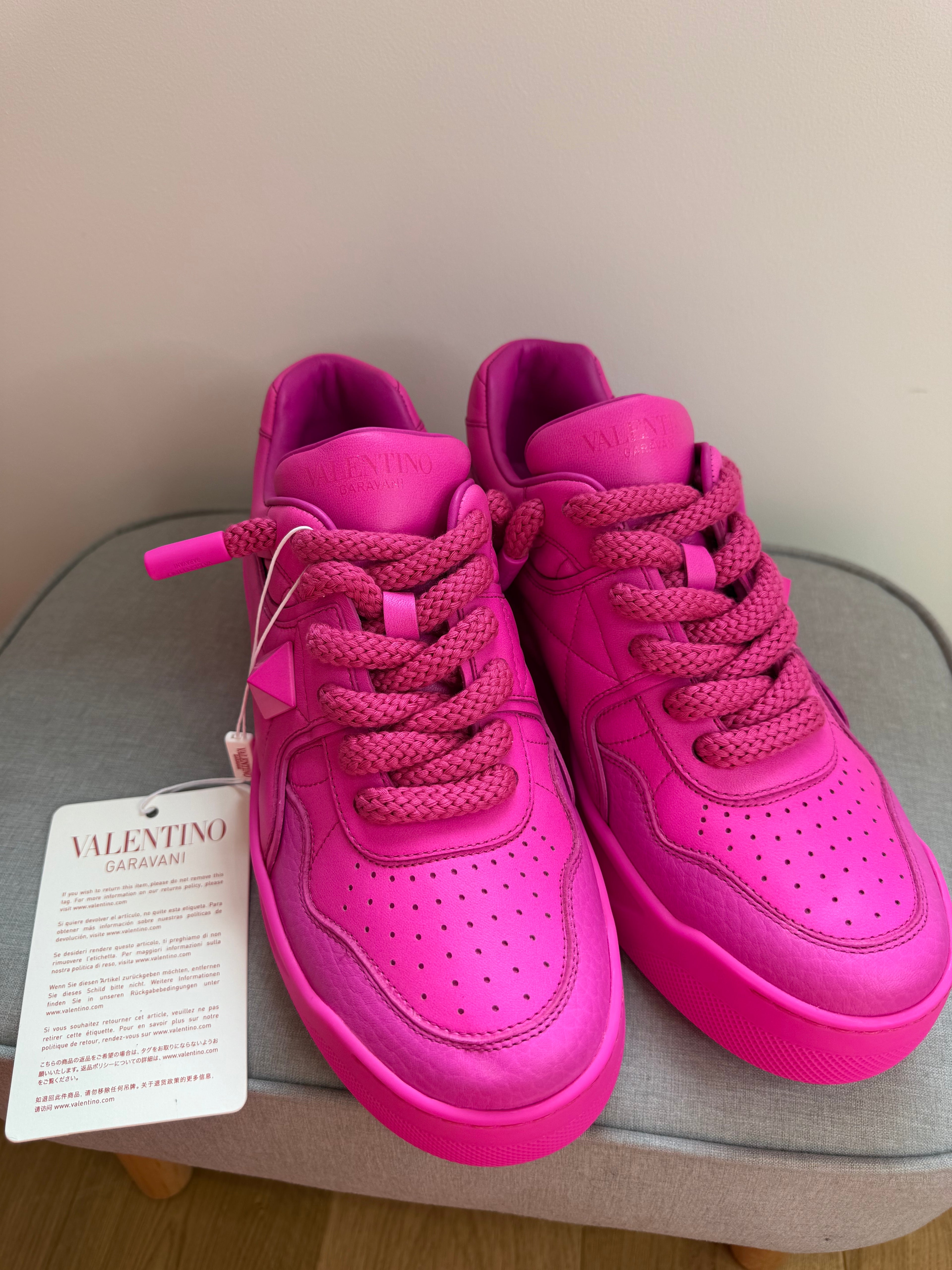 New Valentino Garavani One Stud XL Trainers in pink