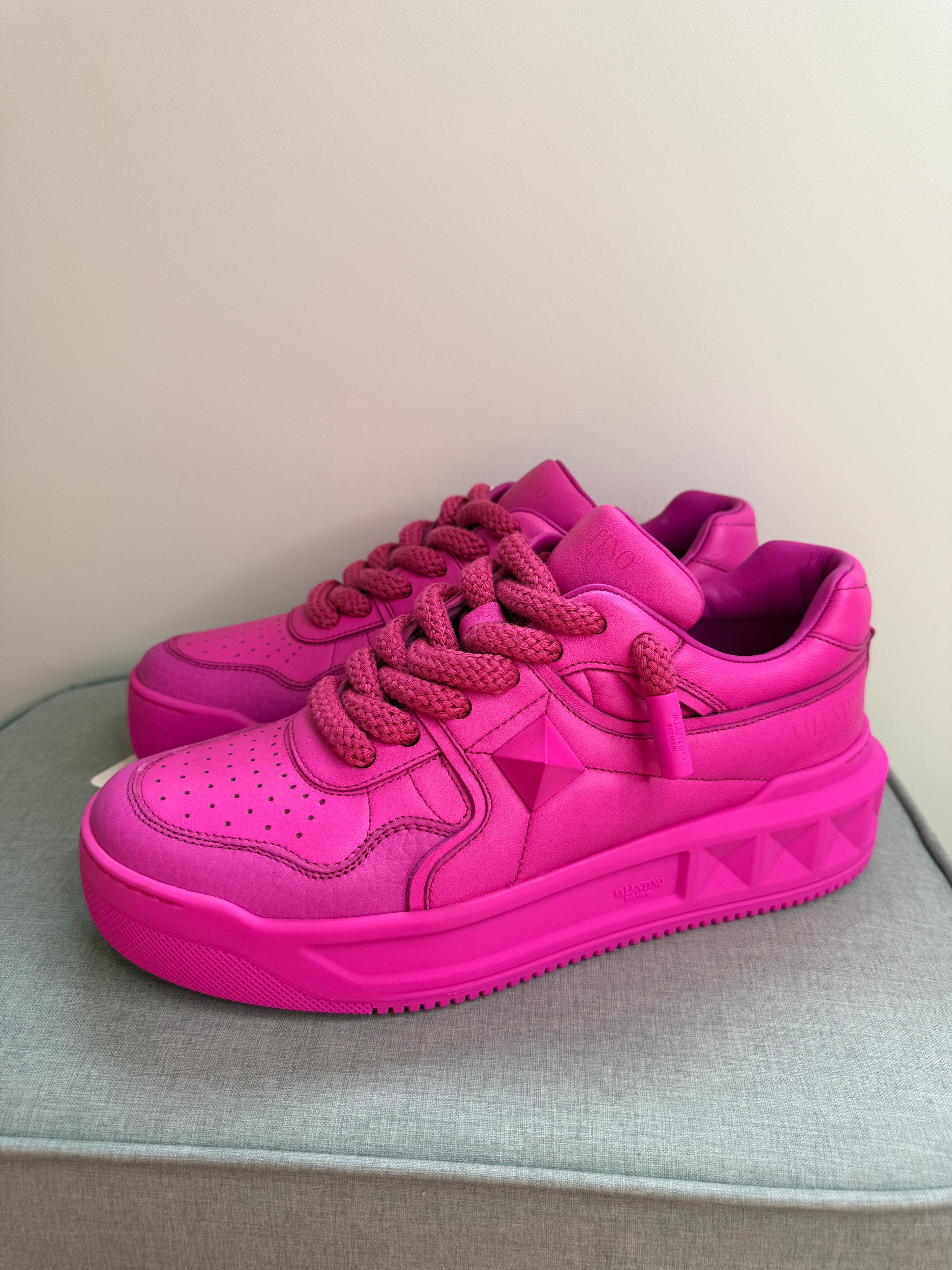 New Valentino Garavani One Stud XL Trainers in pink