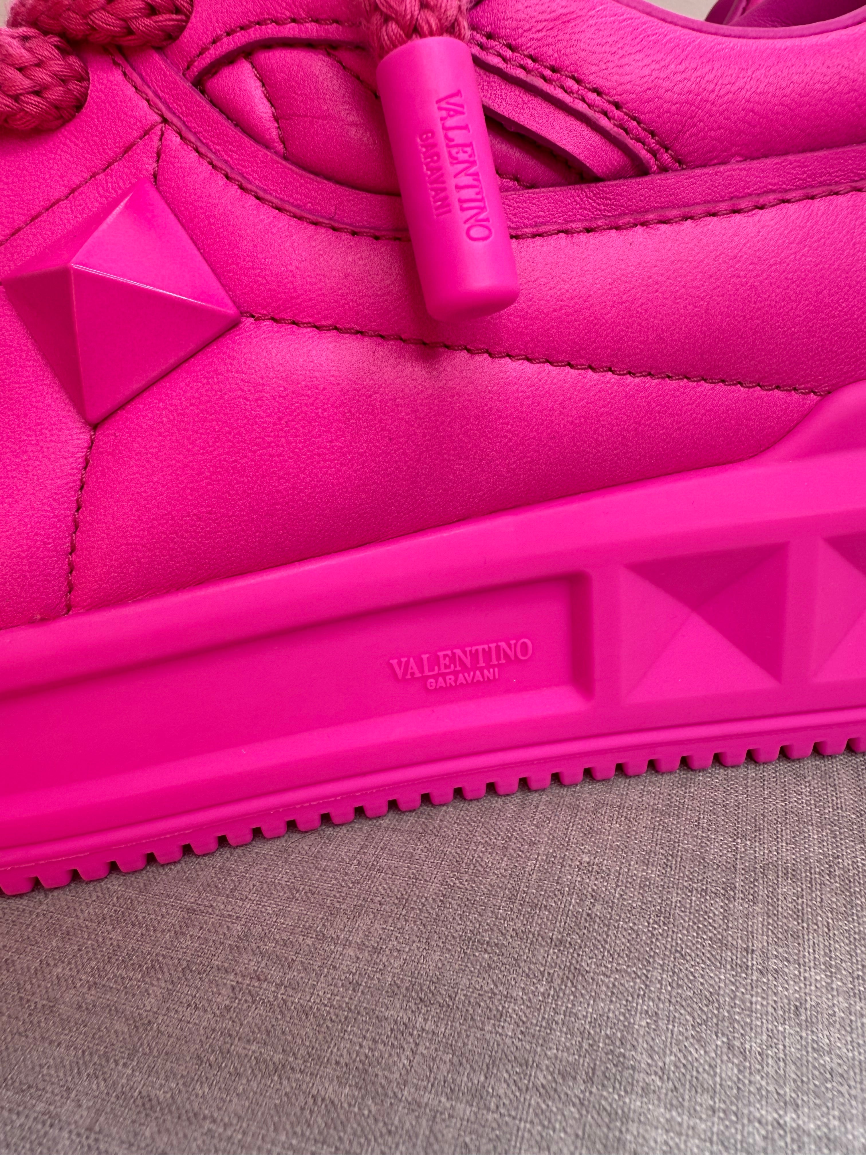 New Valentino Garavani One Stud XL Trainers in pink