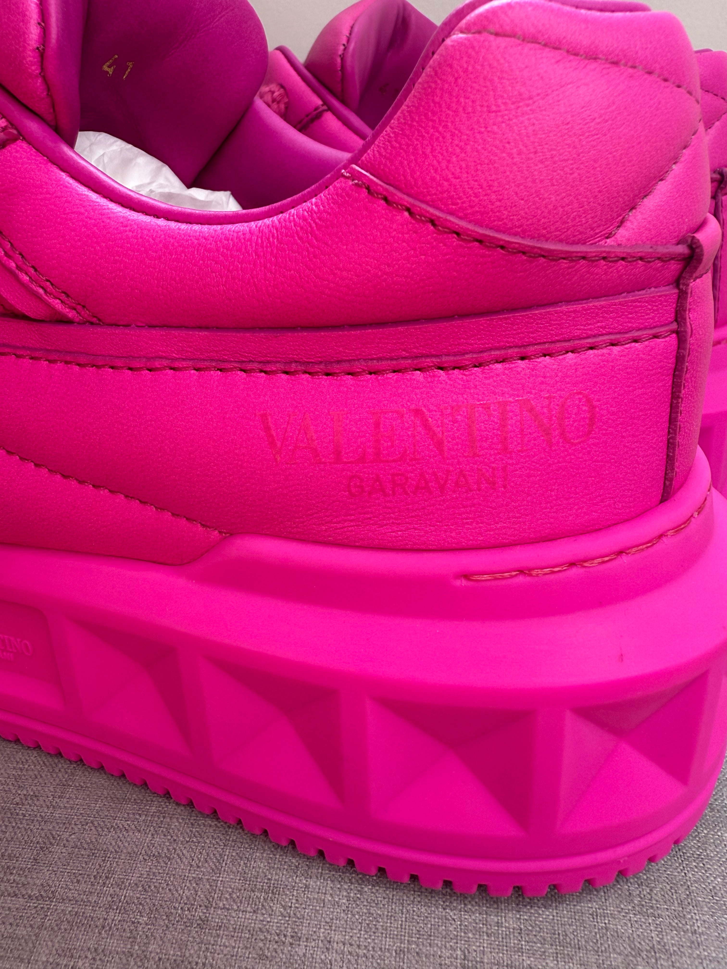 New Valentino Garavani One Stud XL Trainers in pink