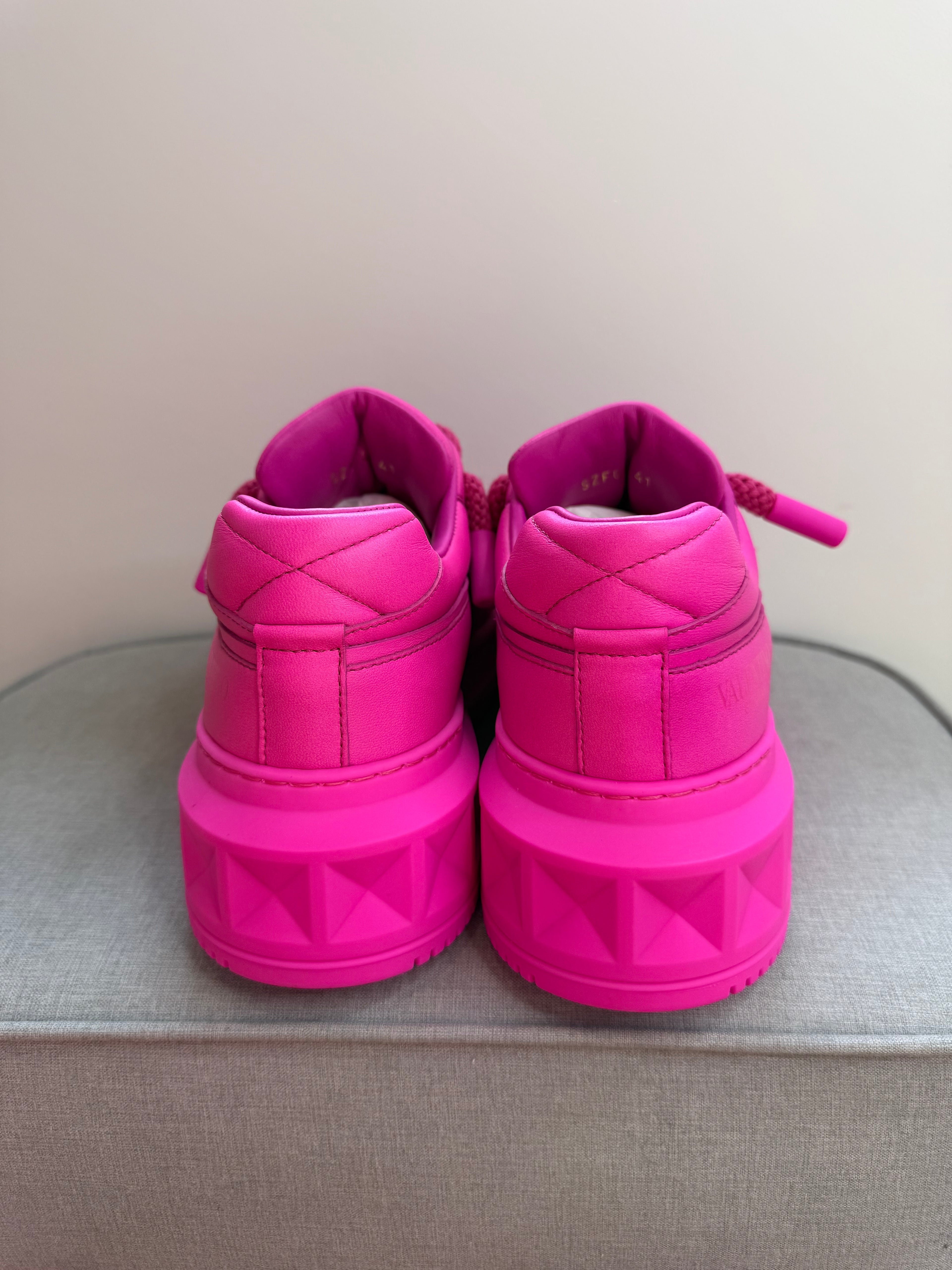 New Valentino Garavani One Stud XL Trainers in pink