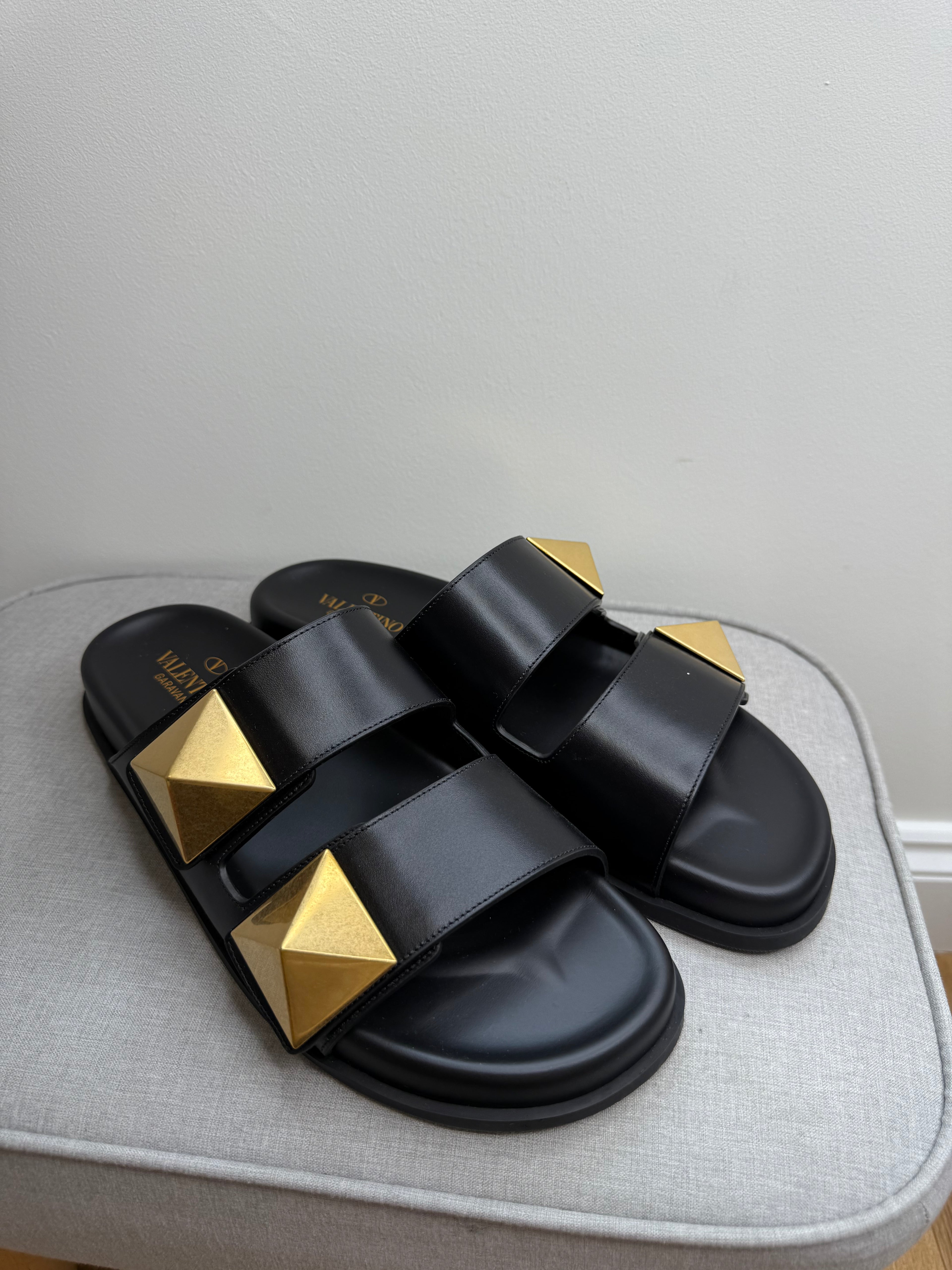 Valentino Garavani Roman Stud Leather Slides - Black (brand new in box)