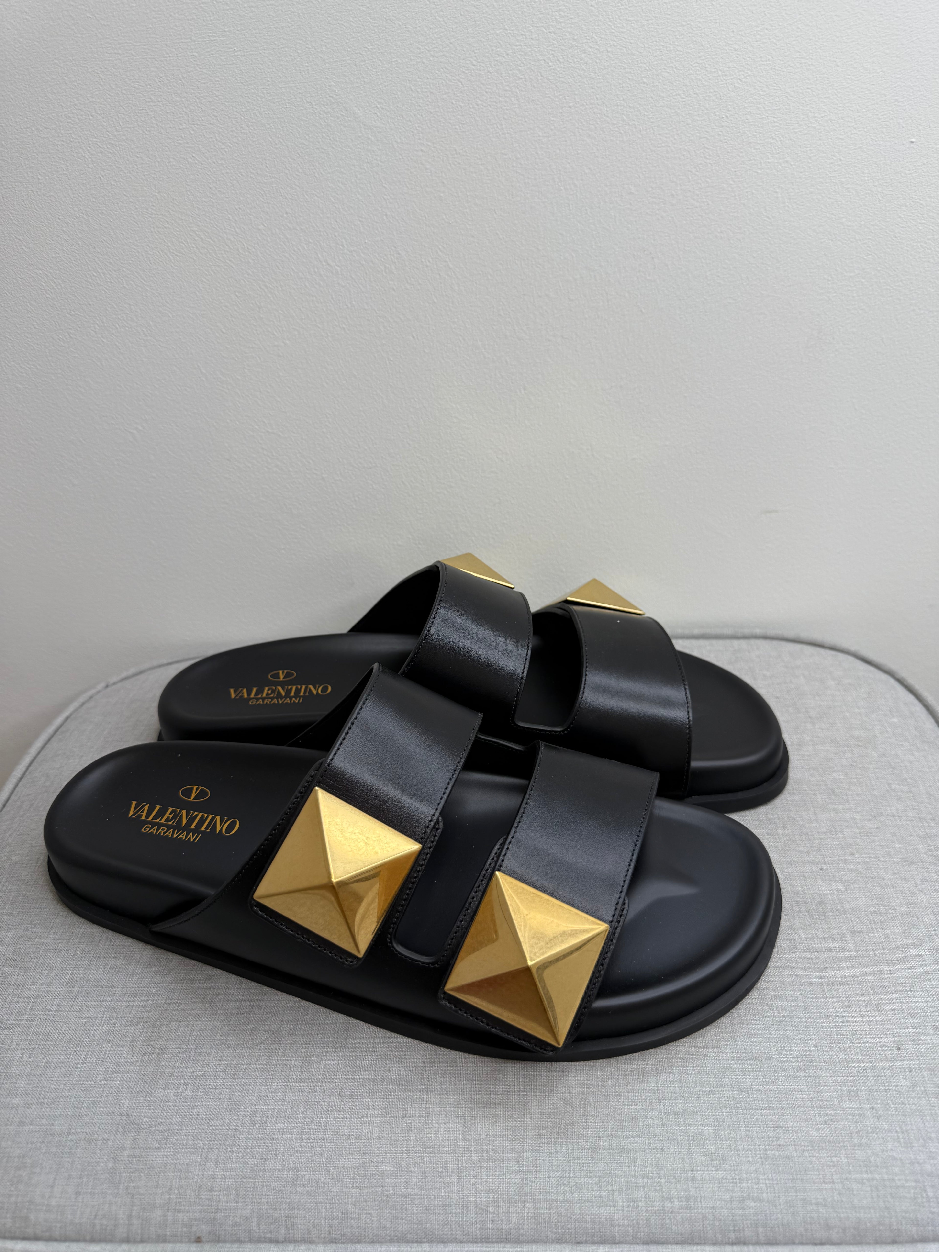 Valentino Garavani Roman Stud Leather Slides - Black (brand new in box)