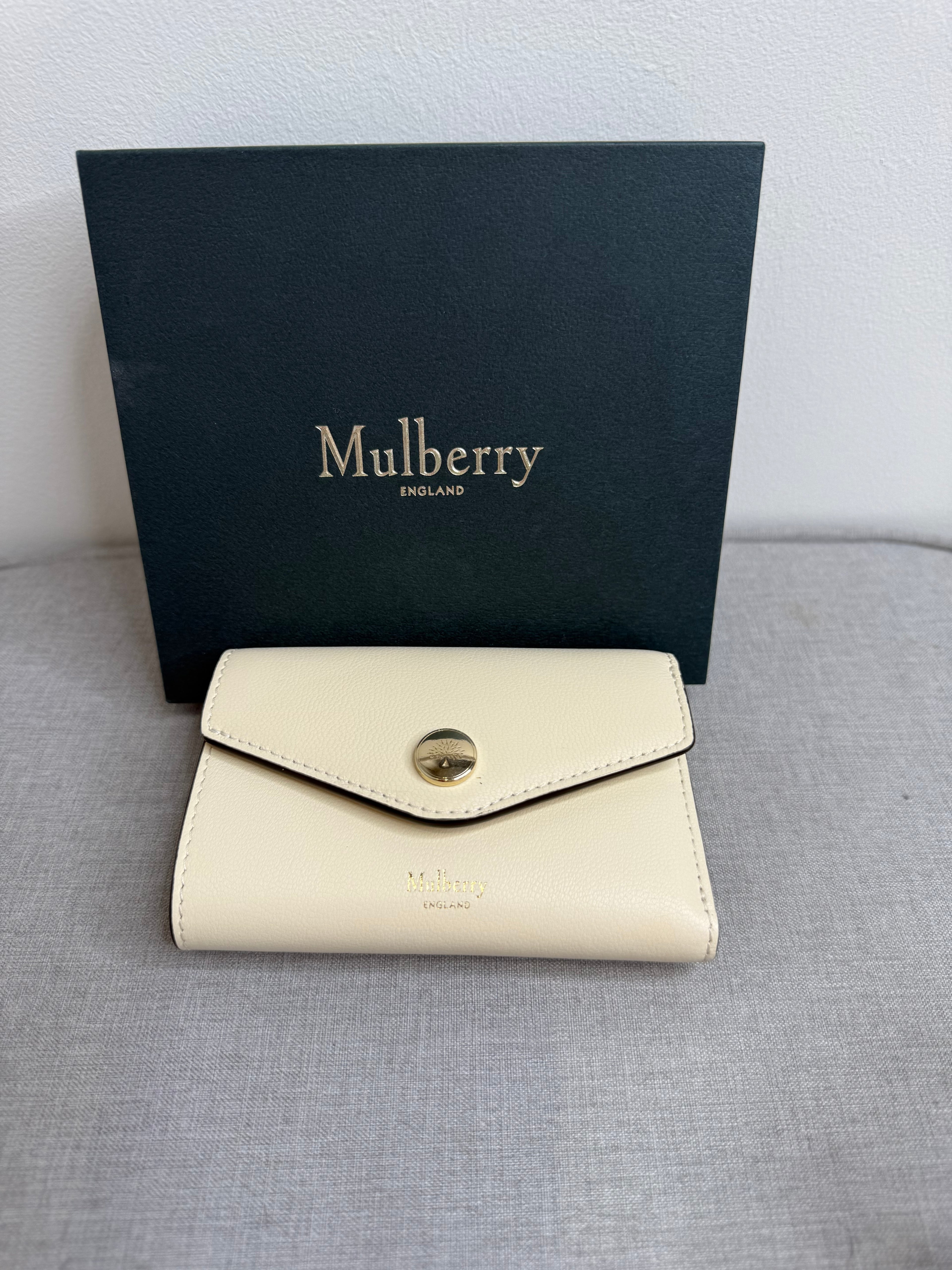 Mulberry folded multi-card wallet in eggshell (brand new with box)
