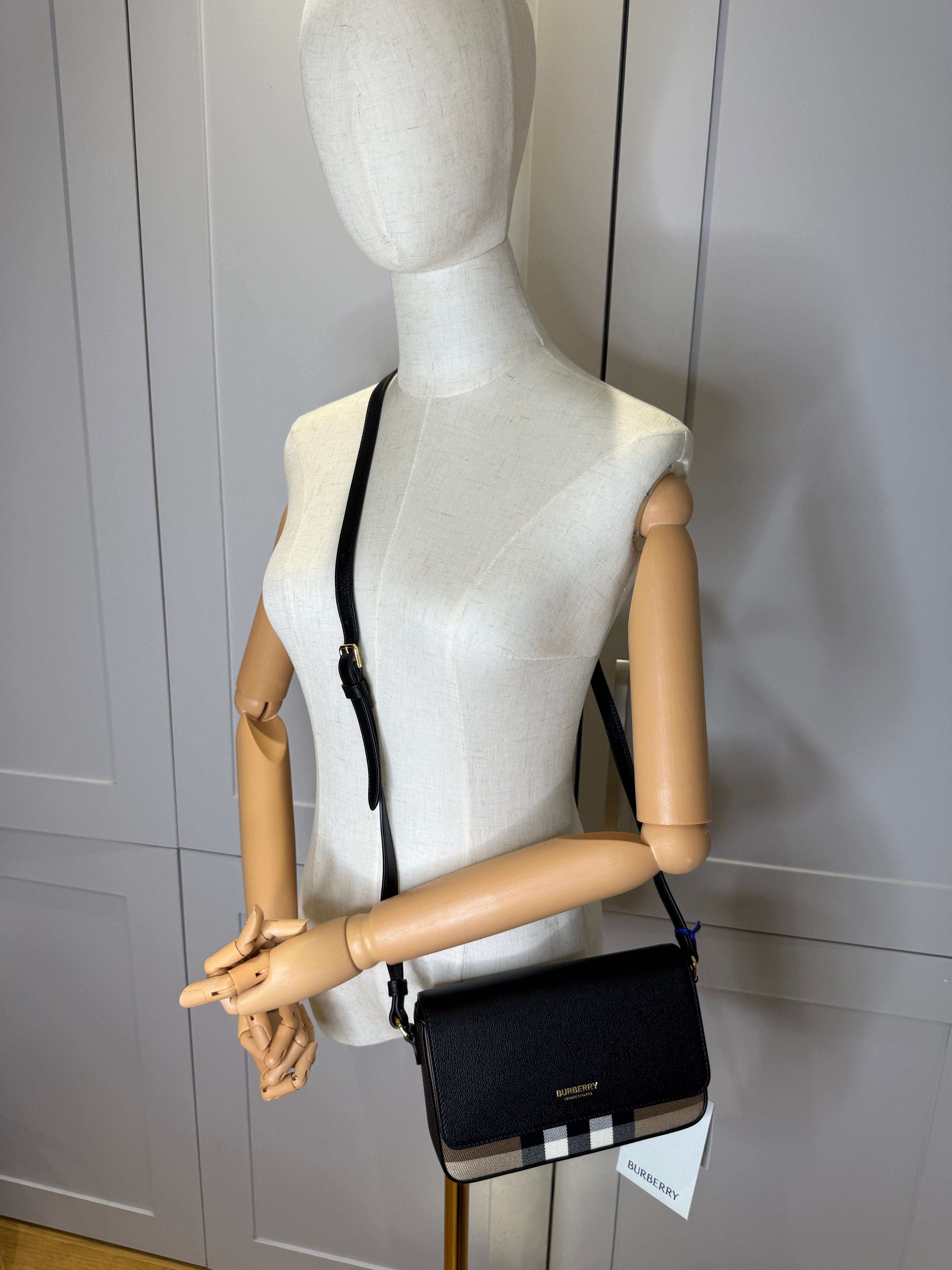 New Burberry New Hampshire House Check and Derby Black Leather Crossbody Bag