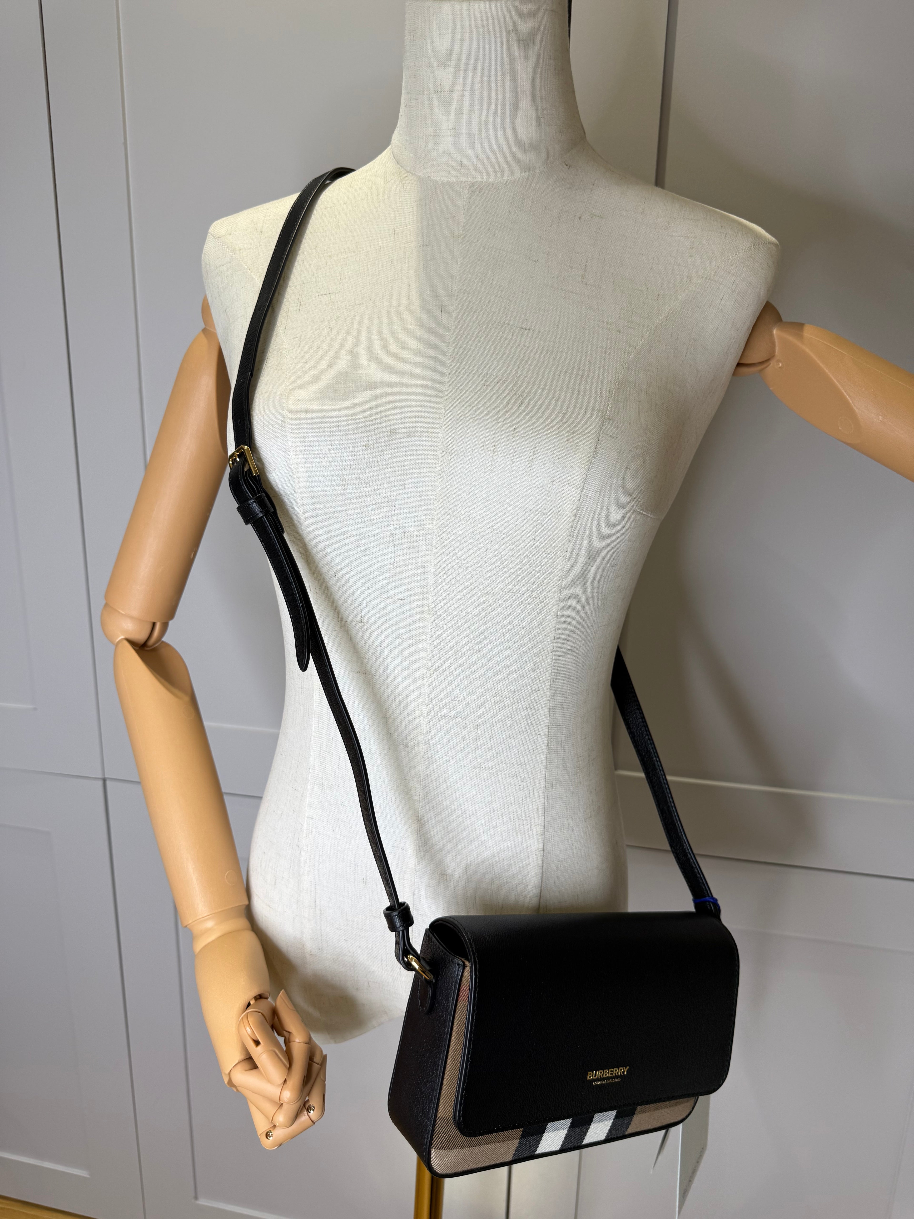 New Burberry New Hampshire House Check and Derby Black Leather Crossbody Bag
