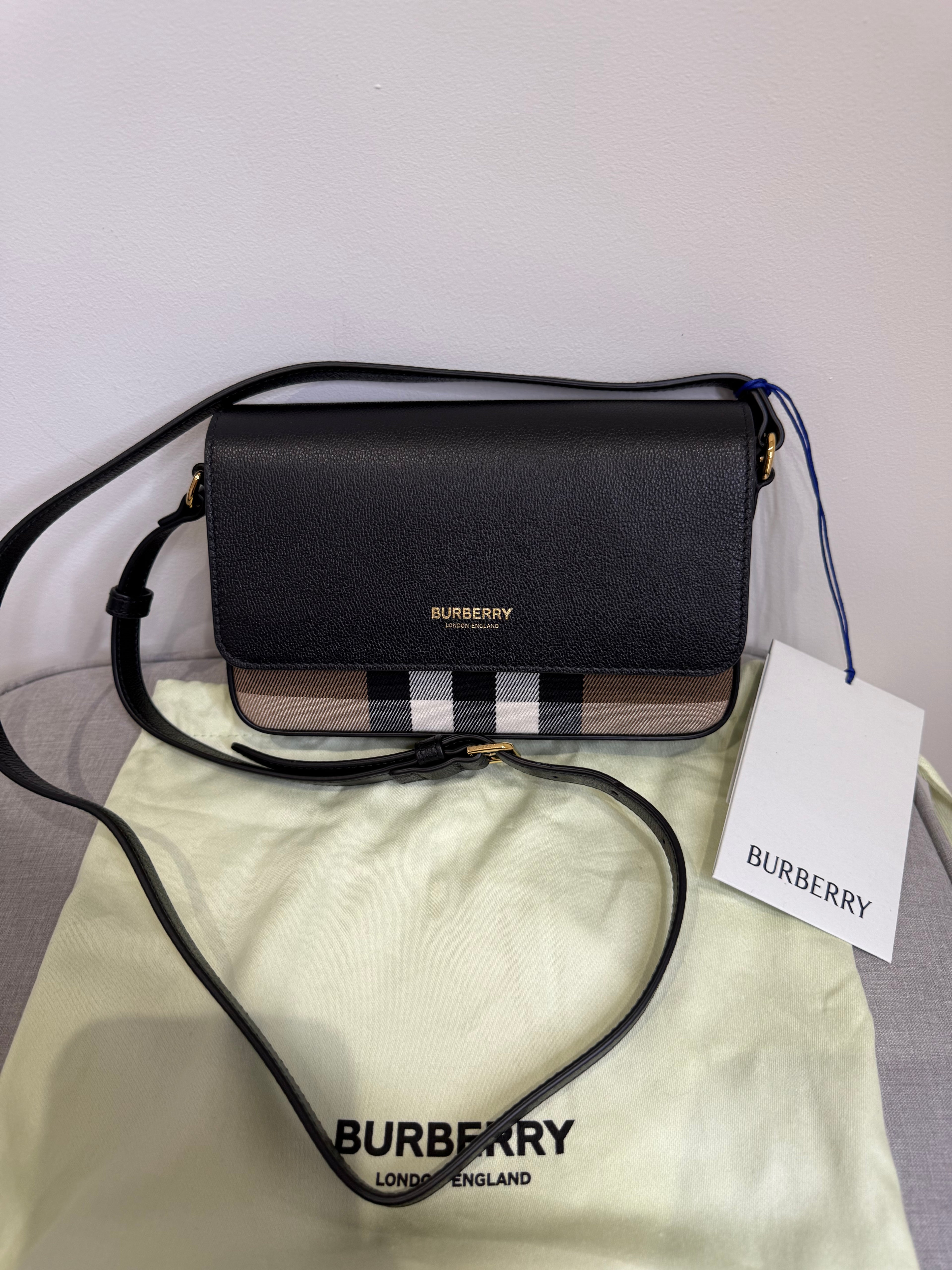 New Burberry New Hampshire House Check and Derby Black Leather Crossbody Bag