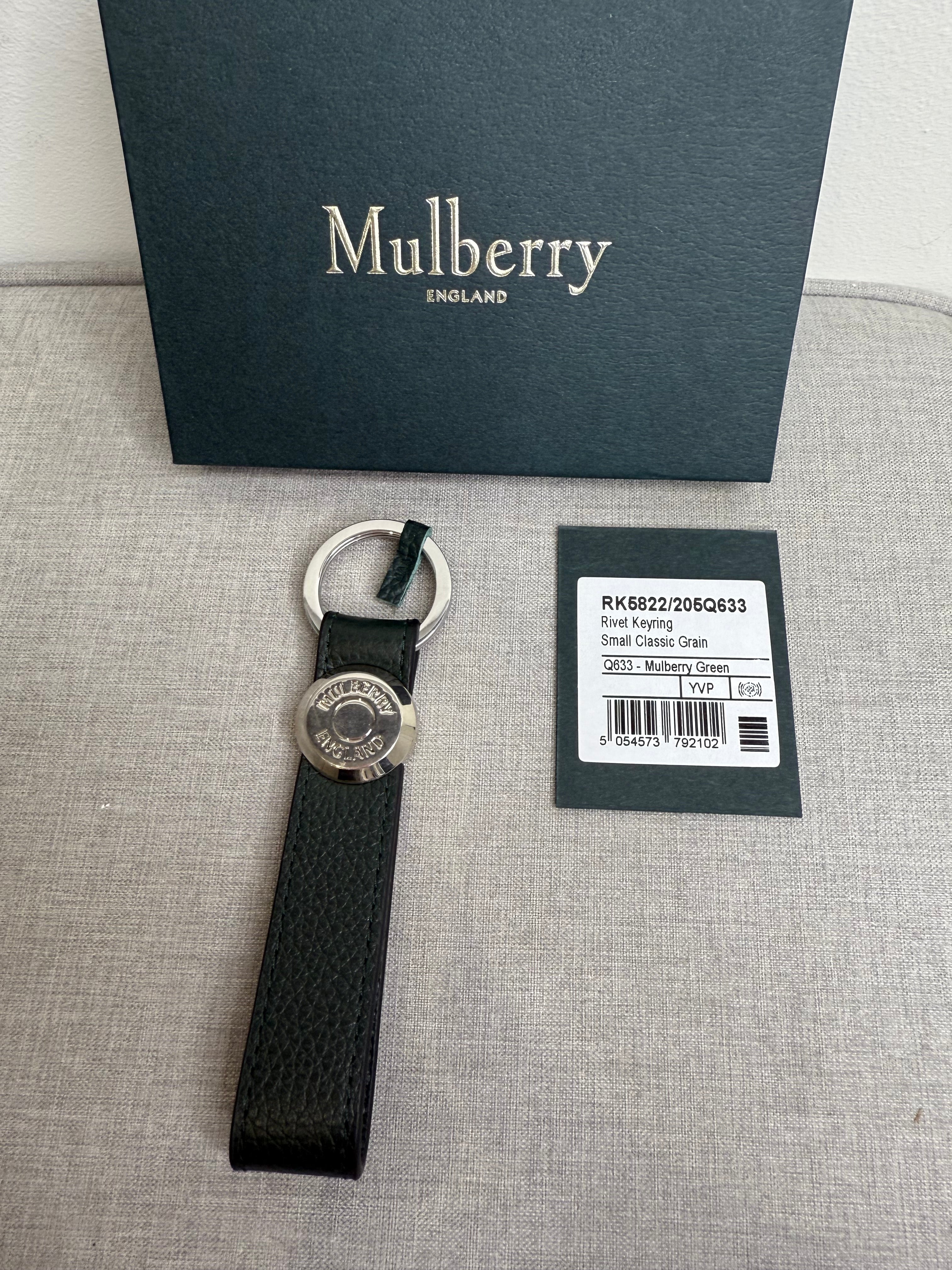 New Mulberry Rivet Keyring in Small Classic Grain Mulberry Green