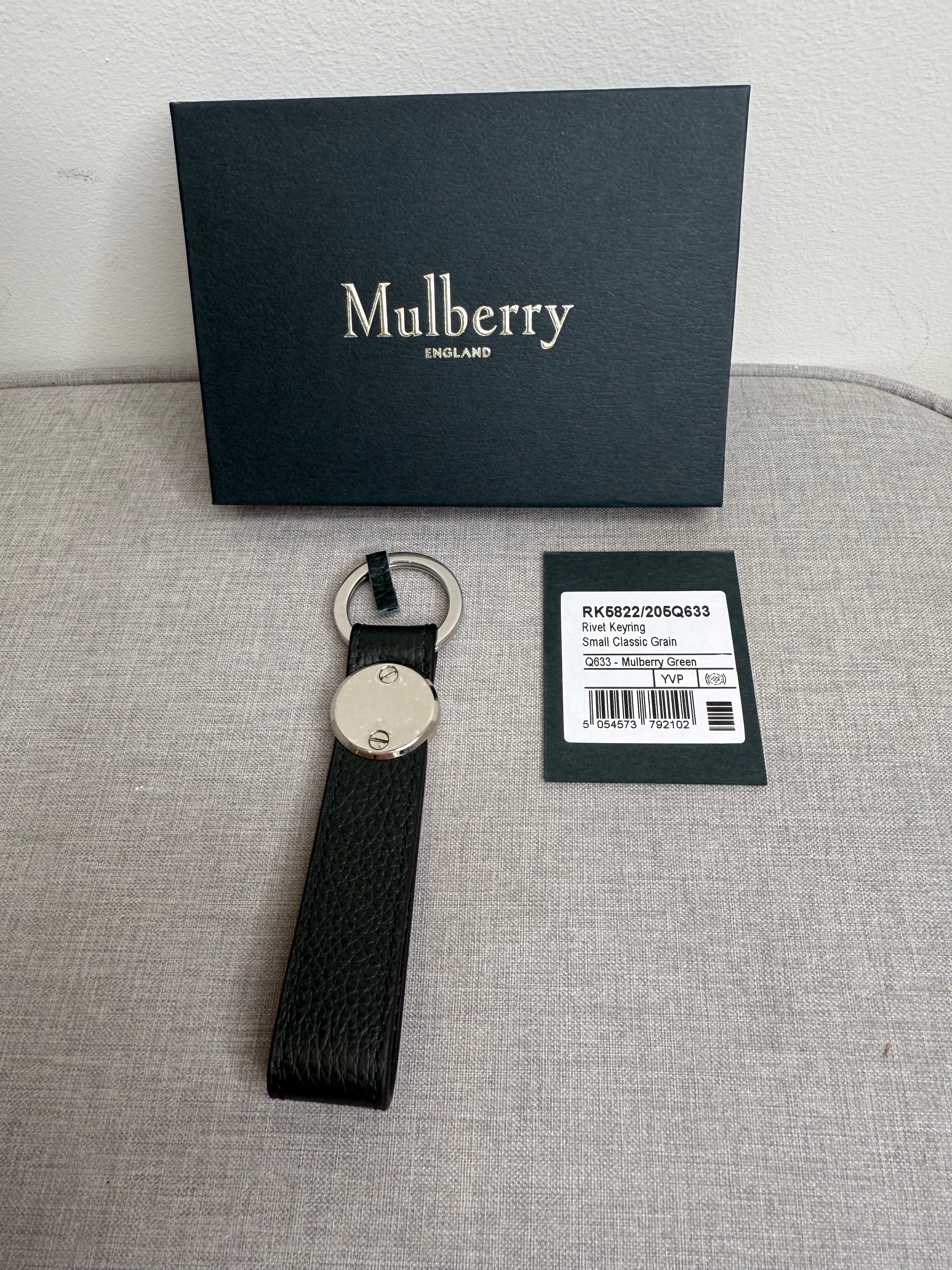 New Mulberry Rivet Keyring in Small Classic Grain Mulberry Green