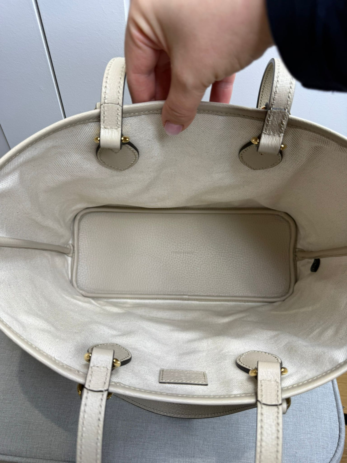 Gucci Ophidia Small Tote Bag – Beige and  Cream – Brand New