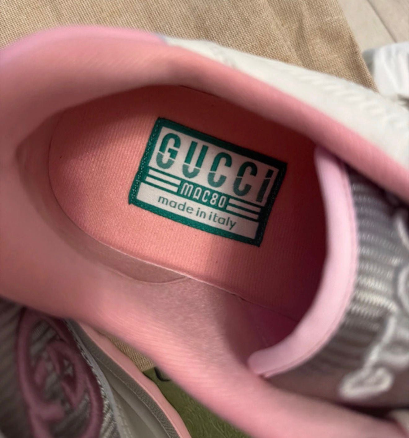 Embroidered interlocking G logo detail on Gucci MAC80 Dali trainers