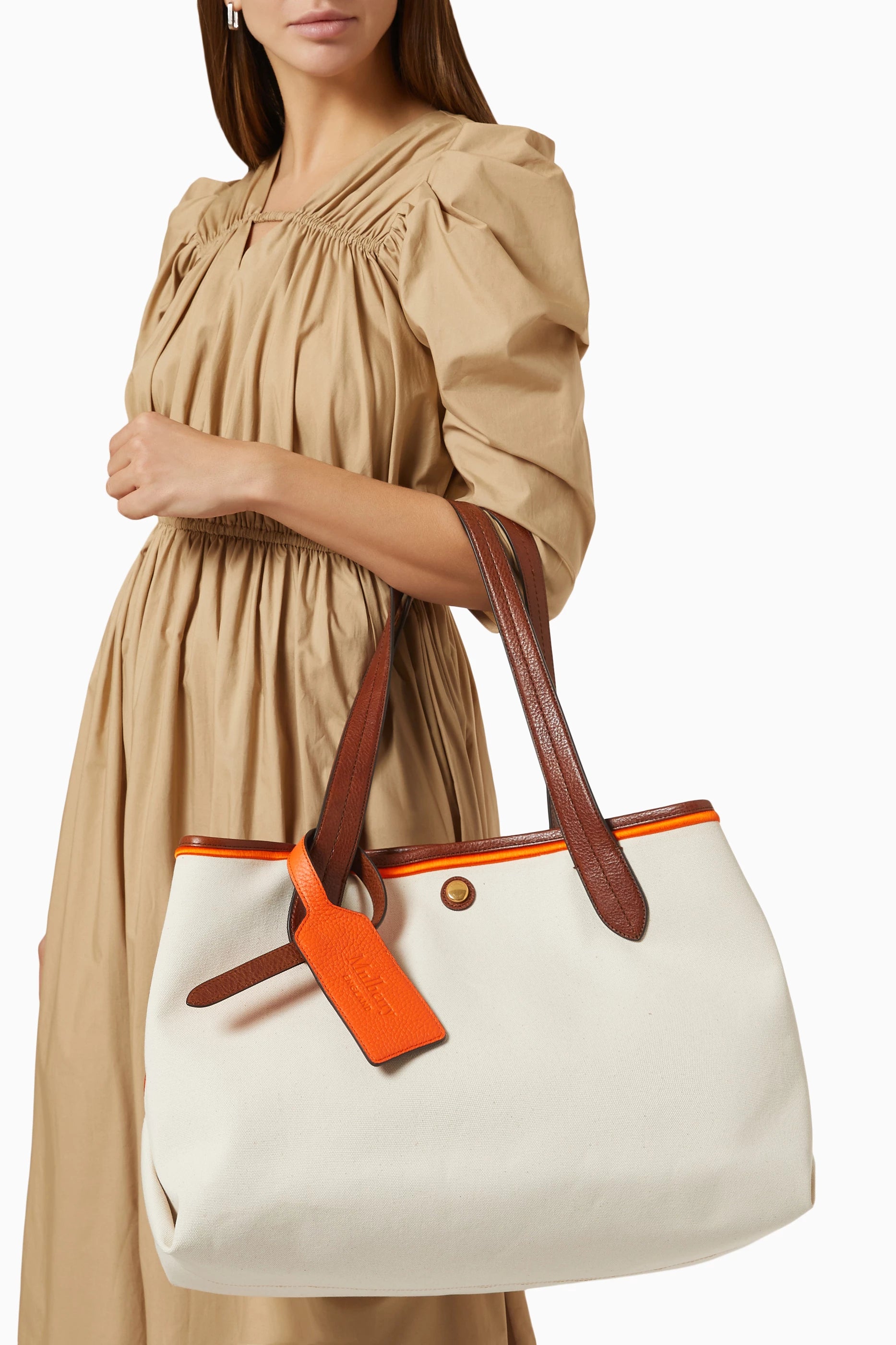 Mulberry tote bag front leather trim detail