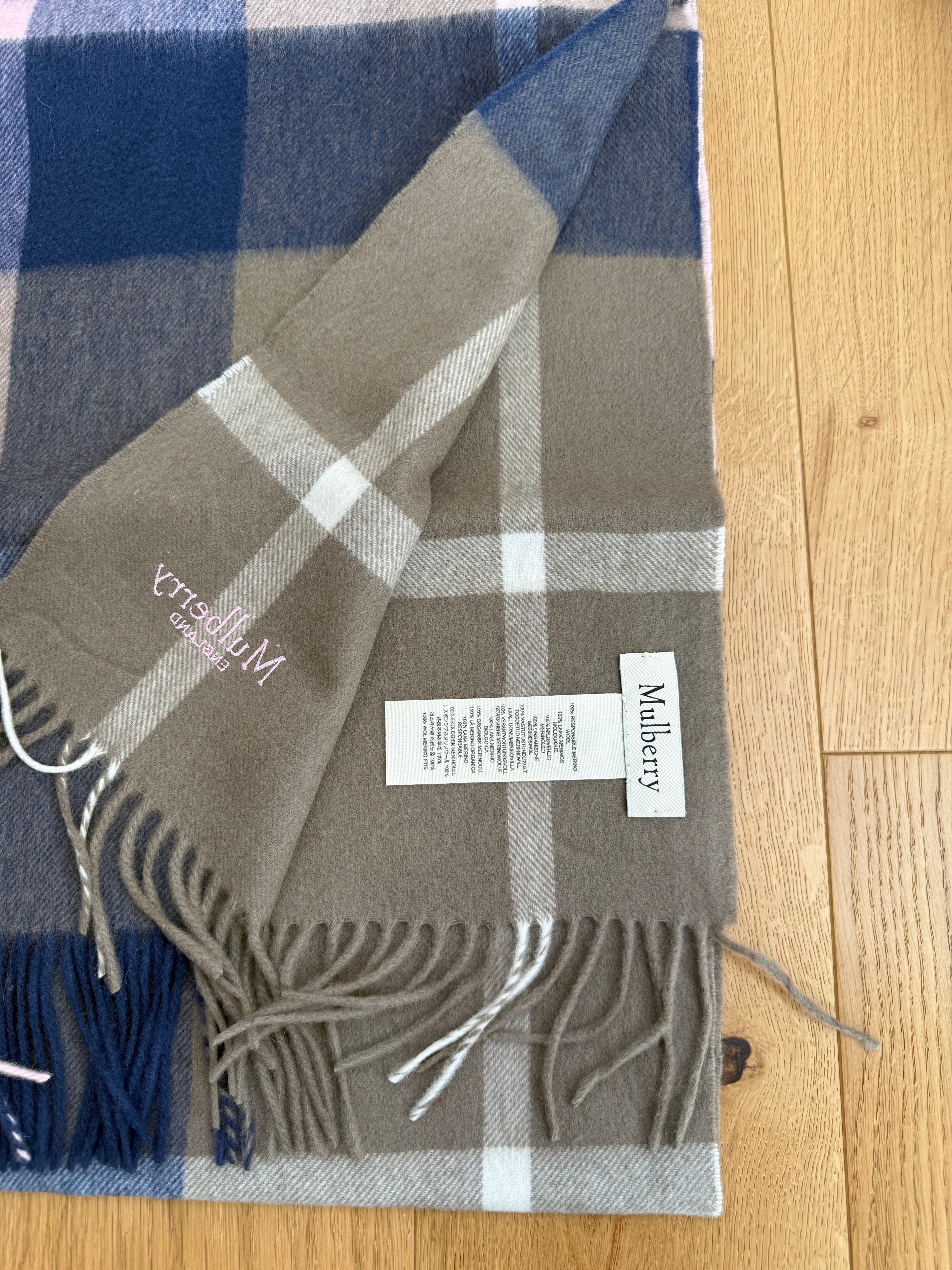 Mulberry logo detail on sorbet pink large check lambswool scarf